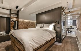 Luxury Canal Suite De Heren Bed & Breakfast Amsterdam Netherlands
